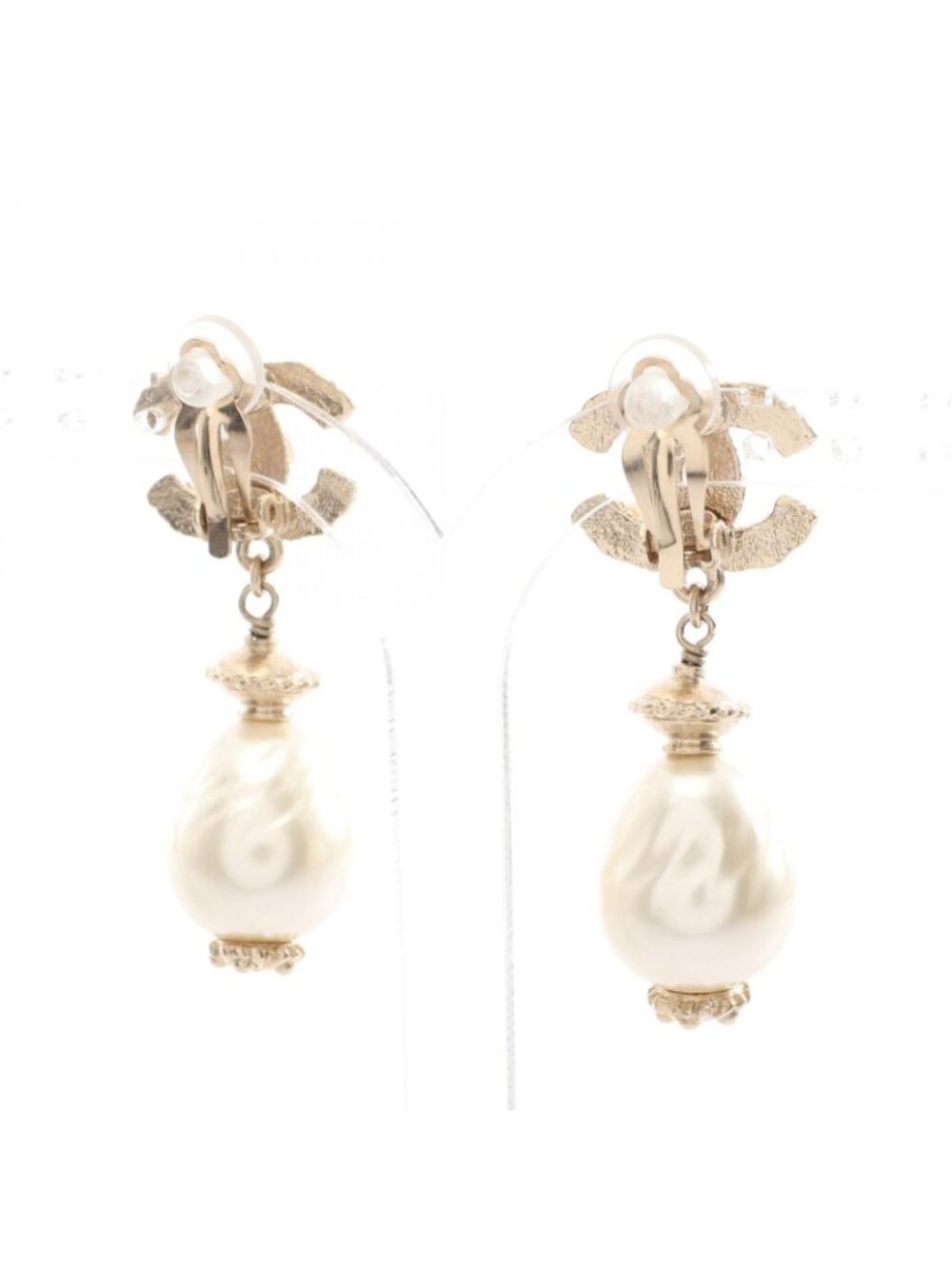 Chanel Earrings Swing Pearl CC Logo - Picture 2 of 6